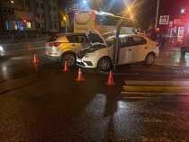 В Калининграде 19-летний липовый водитель «Рено» врезался в «Киа»