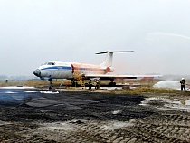 В Калининградском аэропорту «загорелся» самолет