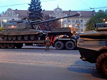 На репетиции Парада Победы в Калининграде показали беспилотники и роботов-сапёров (видео)