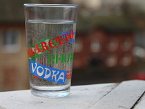 Калининградец отобрал у своей матери кольцо, телефон и фотоаппарат