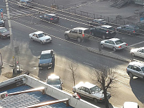 В Калининграде легковушка "выпрыгнула" на тротуар