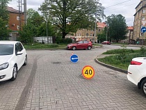 В Калининграде автомобиль сбил 12-летнего велосипедиста