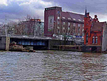 Реконструкция Высокого моста может повредить здание "Карл Петерайт, Кёнигсберг”