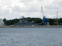 Моторист слил с судна Балтфлота 1,4 тонны дизельного топлива