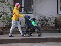 Алиханов сказал, кто может получить 50 тысяч рублей за ребёнка