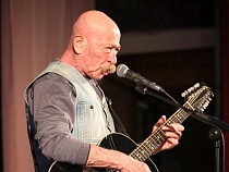 Выступление Розенбаума в Балтийске встретили стоя (видео)