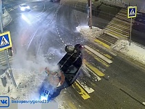 Эпический наезд на столб в Калининграде на «Мерседесе» попал на видео
