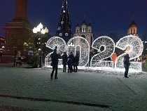 На площади Победы пьяный палил из пистолета