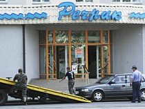 Автомобили нарушителей правил парковки в Калининграде начнут эвакуировать с 5 апреля