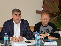 Чиновники мэрии точно не будут убирать мусор в Космодемьянского – Силанов