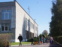 В Калининградской области родителям разрешили ходить в школы без QR-кодов  