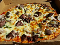 Житель Калининграда украл у курьера три пиццы