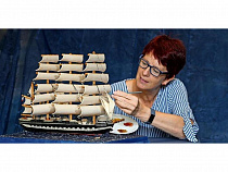 Немцы сделали парусник «Крузенштерн» из марципана