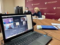 Бабура разъяснила, нужен ли родителям ПЦР-тест при посещении школ 