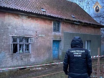 Немецкий дом в 230 метрах от моря уходит под землю под Калининградом