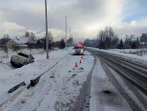 В Калининградской области три машины вылетели с дороги из-за быстрой езды