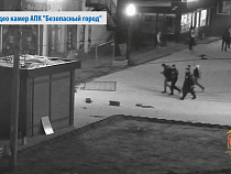 У Южного вокзала на прохожего напал вымогатель с ножом