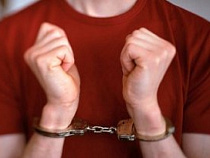 Беженец из Донецка обворовал работодателя в Черняховске