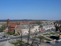 Вандалы, разгромившие сквер в Немане, приговорены к исправительным работам