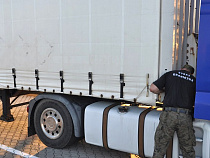 На границе в Гжехотках задержали прицеп, угнанный в Финляндии