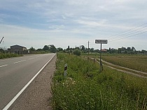 «Коллективно запихивали детей»: жителям Рыбного пообещали  автобус 