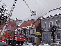 В Гвардейске произошёл пожар в доме рядом с полицией