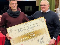 Писатель из Калининграда переплюнул Прилепина