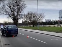 На ДТП с наездом на 12-летнюю девочку приехали три автомобиля ГИБДД