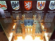 Туристам в Калининграде указали на место брусчатки времён Канта