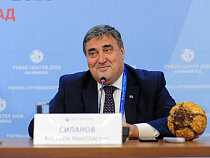 Глава Калининграда рассказал, где его можно встретить ночью