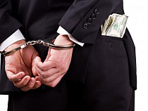 За незаконную постановку на миграционный учет иностранных граждан сотрудник ОУФМС получил взятку в размере 6 тысяч рублей