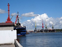 В Светлом моторное масло с судна «Одиссей» попало в Калининградский залив