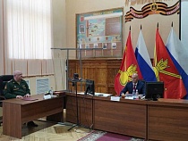 Беспрозванных провёл закрытую и открытую встречи с военными в Гусеве 