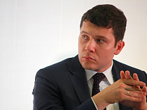 Антон Алиханов потребовал убрать торговлю арбузами на въезде на Приморское кольцо