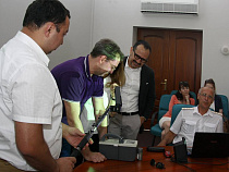 Делегация ОБСЕ замерила в порту Калининграда уровень радиации