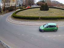 Права купил? Неадекват перепутал круги в Светлогорске