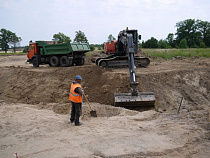 До четырех полос расширят дорогу перед пунктом пропуска Дубки