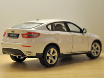 В пригороде Калининграда загорелся BMW X6