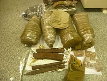 У пассажира поезда Калининград – Москва нашли бусы и части оружия