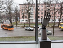 В Калининграде сотворили чудо с новой кожей и искусственной рукой