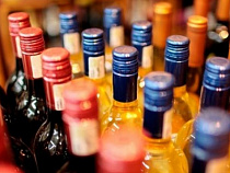 Калининградский алковор пойман с 2 литрами коньяка и виски