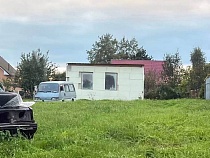 Изрезавшего ножом мальчика 60-летнего незаконно поселили в Мамоново