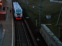 Погибшая в Калининграде 18-летняя девушка могла сама броситься под поезд