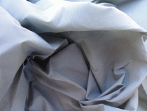 Алиментщица спряталась от судебного пристава в ворохе белья