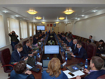 Горсовет Калининграда наградил Александра Егорычева медалью «За заслуги перед городом Калининградом»