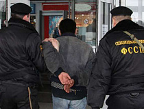 Иранского беженца выдворили в Польшу