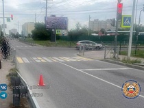 Шедшего по проезжей части улицы Карамзина пенсионера сбил «Мерседес»