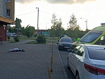 В Калининграде с высотного дома упал мужчина