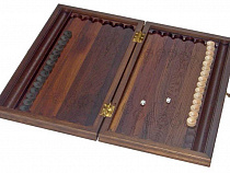 УМВД: Сожитель избил подругу футляром для нард