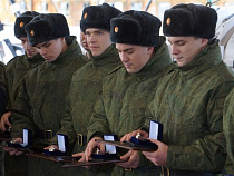 15 призывников из Калининграда проводят в Президентский полк